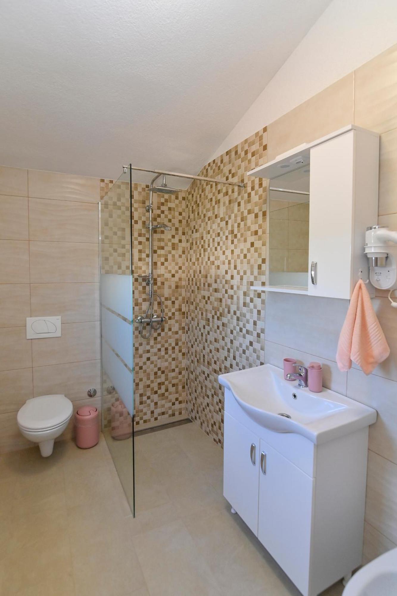 Vacation House Ulika Gabonjin Экстерьер фото