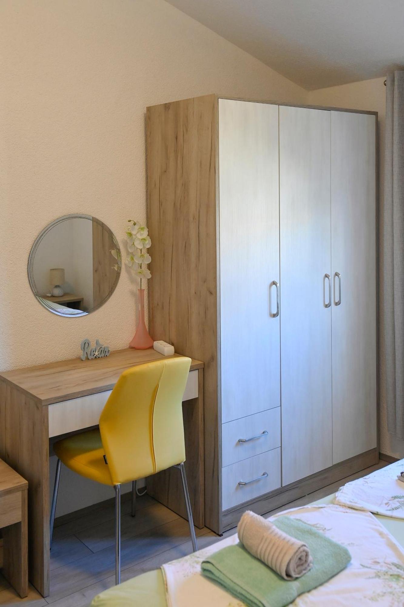 Vacation House Ulika Gabonjin Экстерьер фото