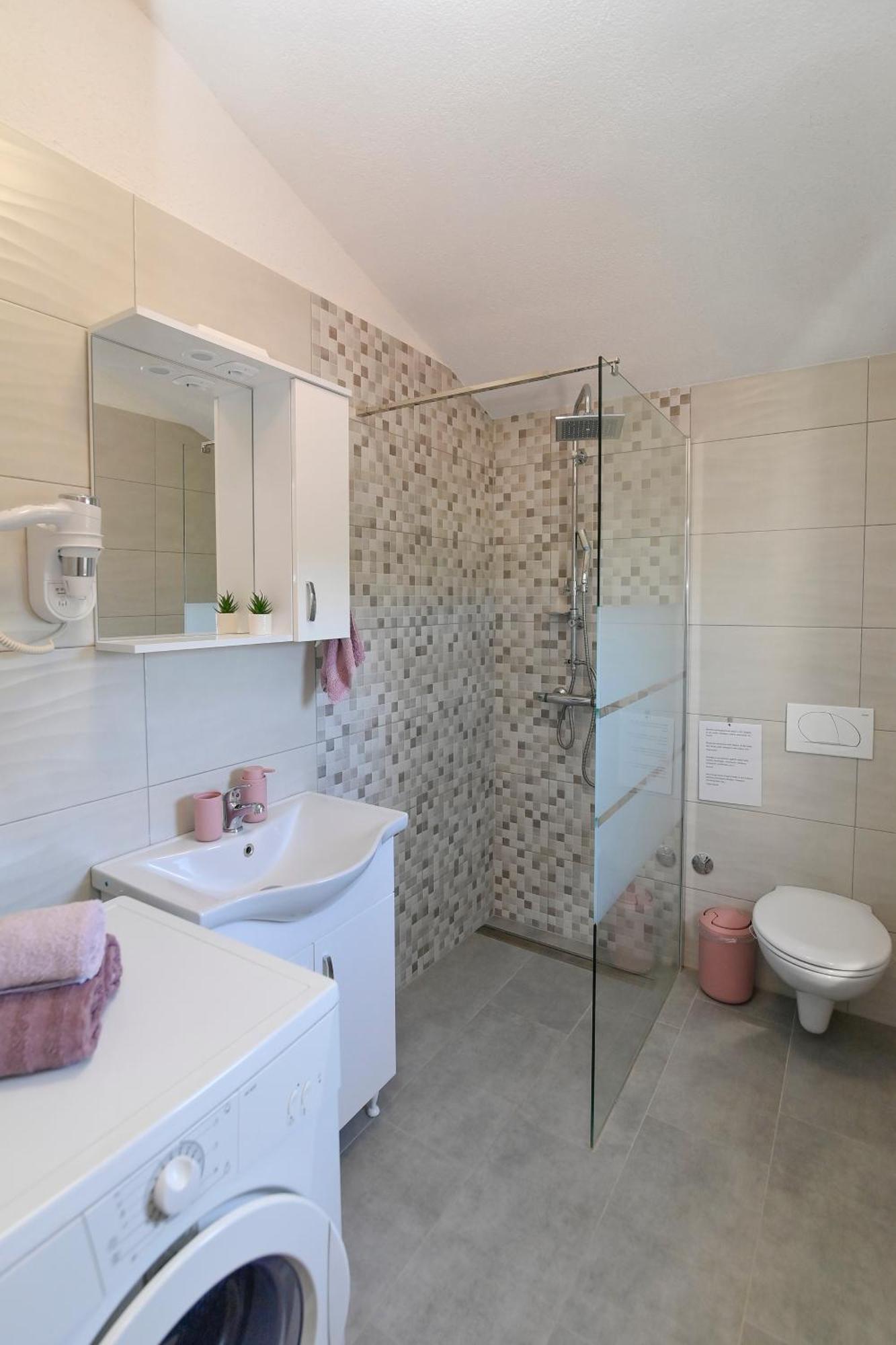 Vacation House Ulika Gabonjin Экстерьер фото