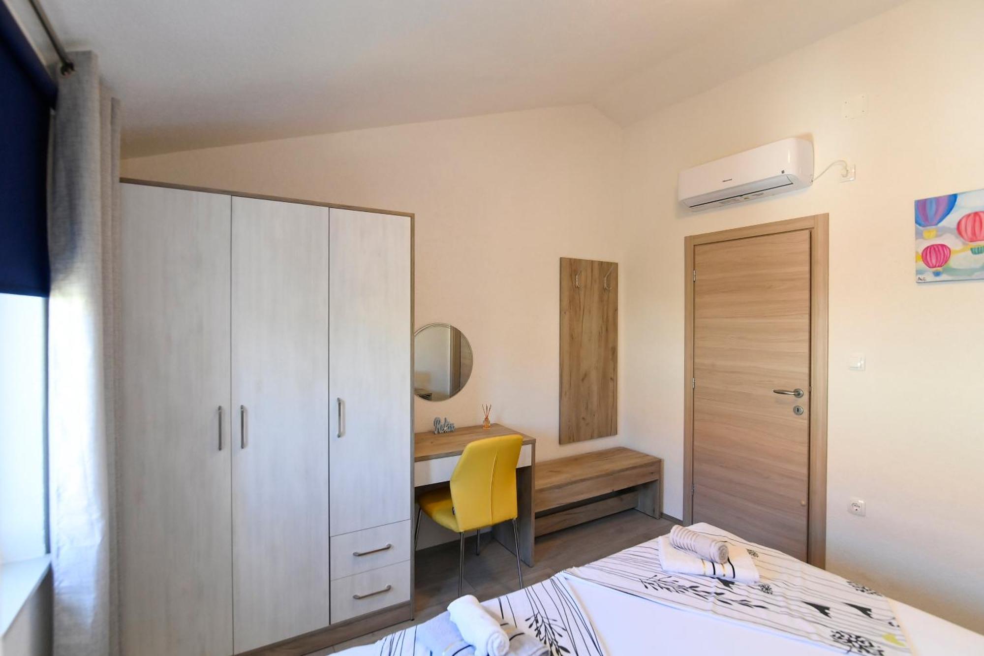 Vacation House Ulika Gabonjin Экстерьер фото