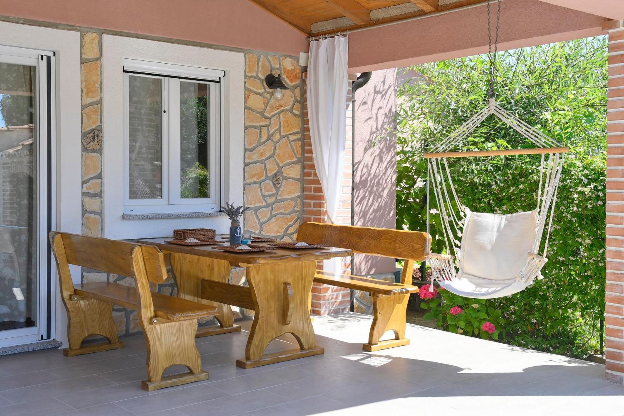 Vacation House Ulika Gabonjin Экстерьер фото