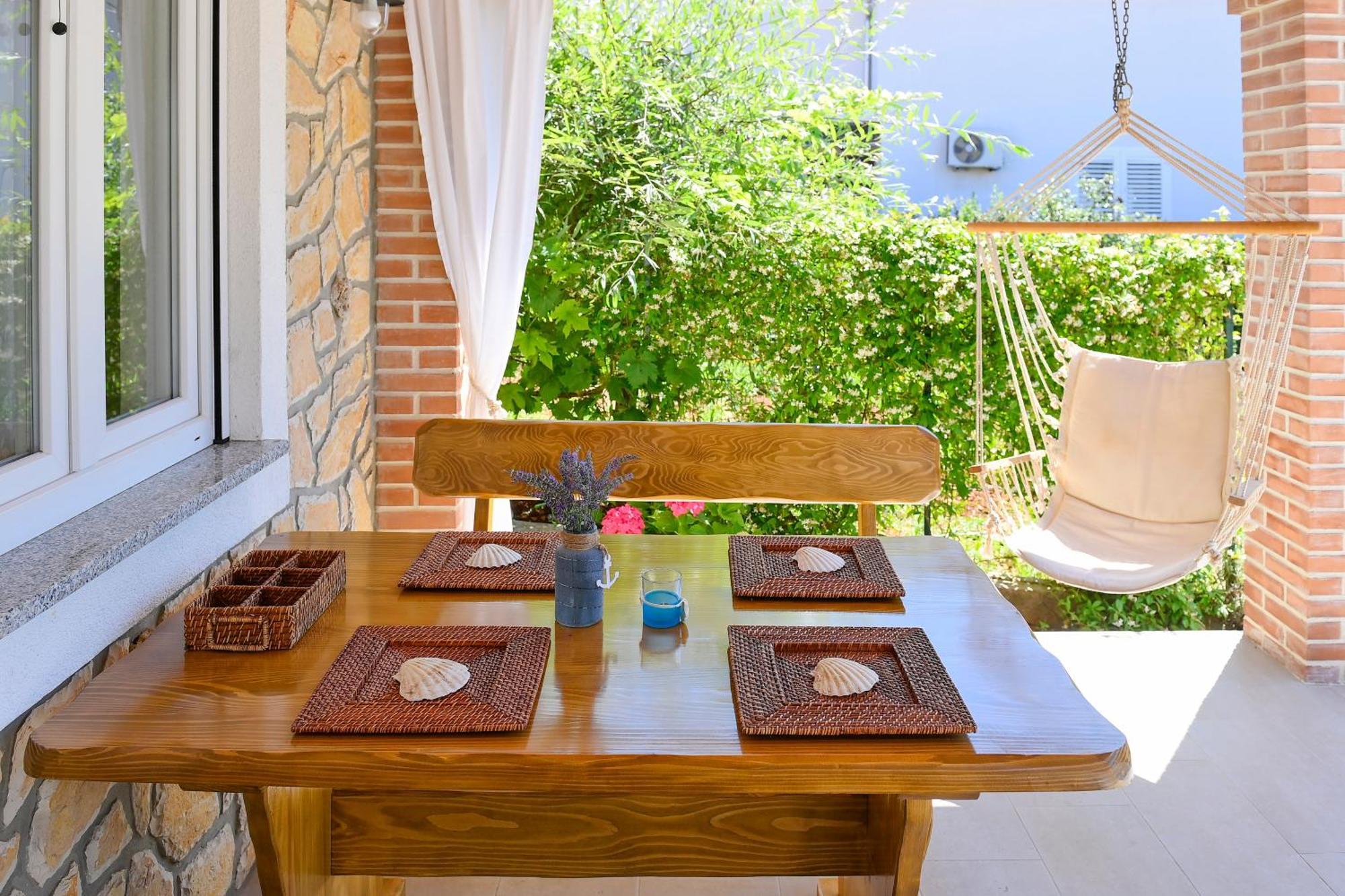 Vacation House Ulika Gabonjin Экстерьер фото