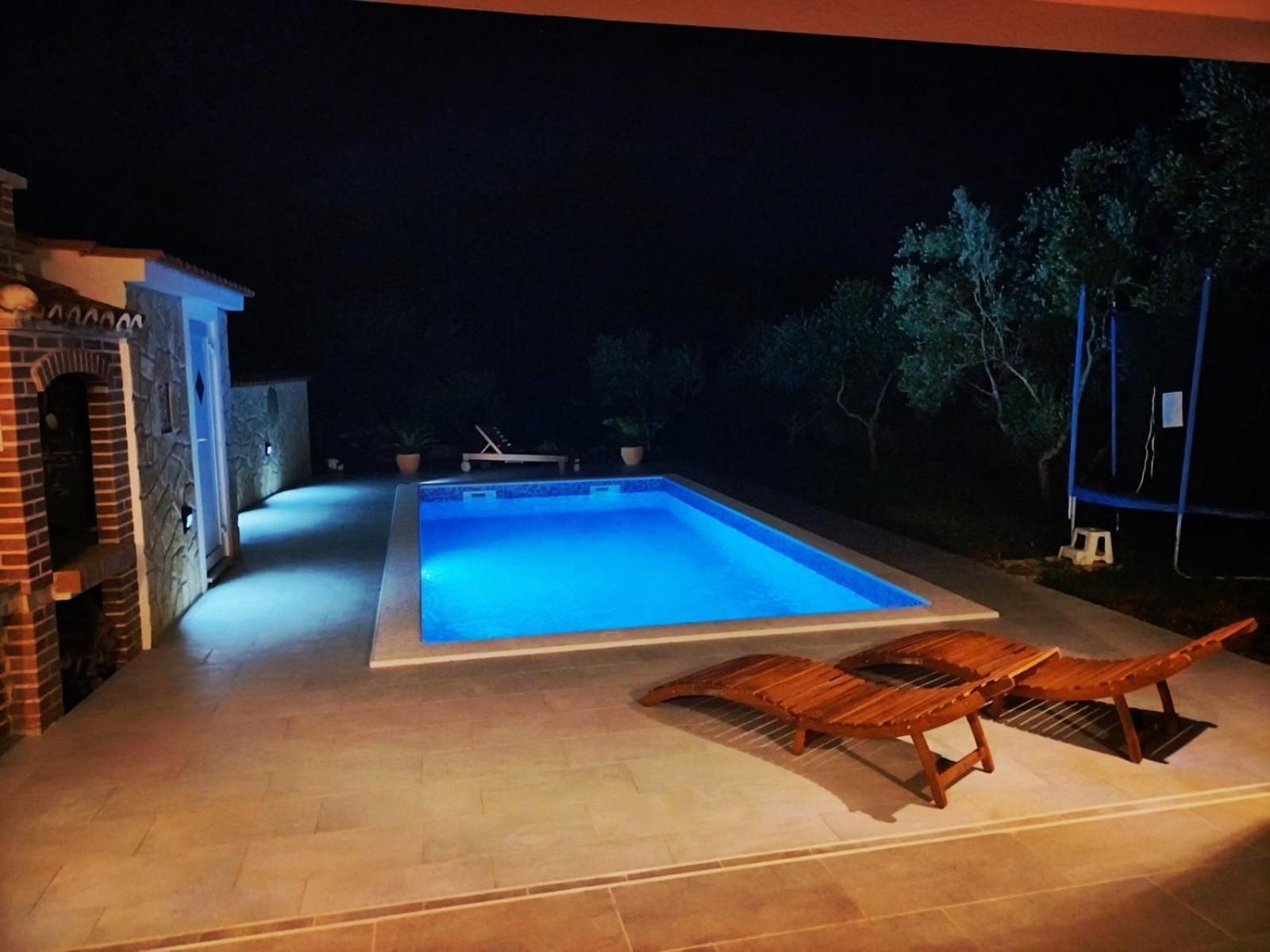 Vacation House Ulika Gabonjin Экстерьер фото